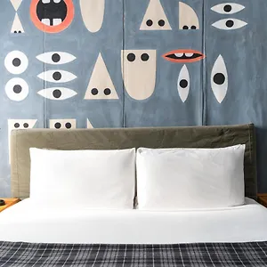 4* Hotel Ace