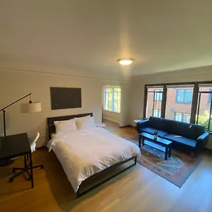 https://furnished-studio-climate-pledge-arena-next-door.seattlehotelsites.com