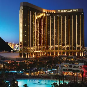 Mandalay Bay 4*, לאס וגאס ארצות הברית