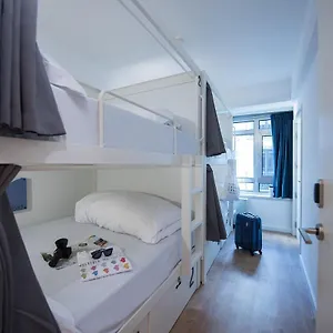 Room00 , ליסבון פורטוגל