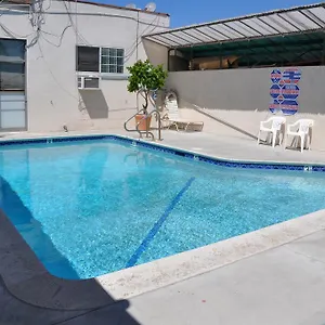 https://lax-suites.topanaheimhotels.com