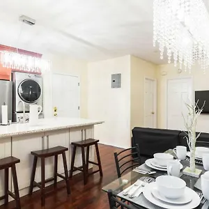 Brooklyn 3 Bedroom 1 Bathroom 8 Minutes To Subway 30 Minutes To Manhattan New York