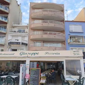 Apartamento Service - Lindamar 1º 2ª
